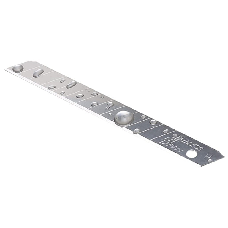 Cuchillo multiusos de acero inoxidable con bloqueo automático NT Cutter PRO (A-1P) de 9 mm