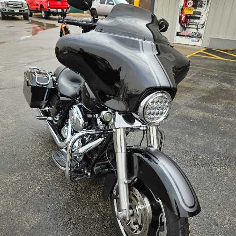 Graphics Kit 10 for Harley-Davidson Street Glide - 2007-2013